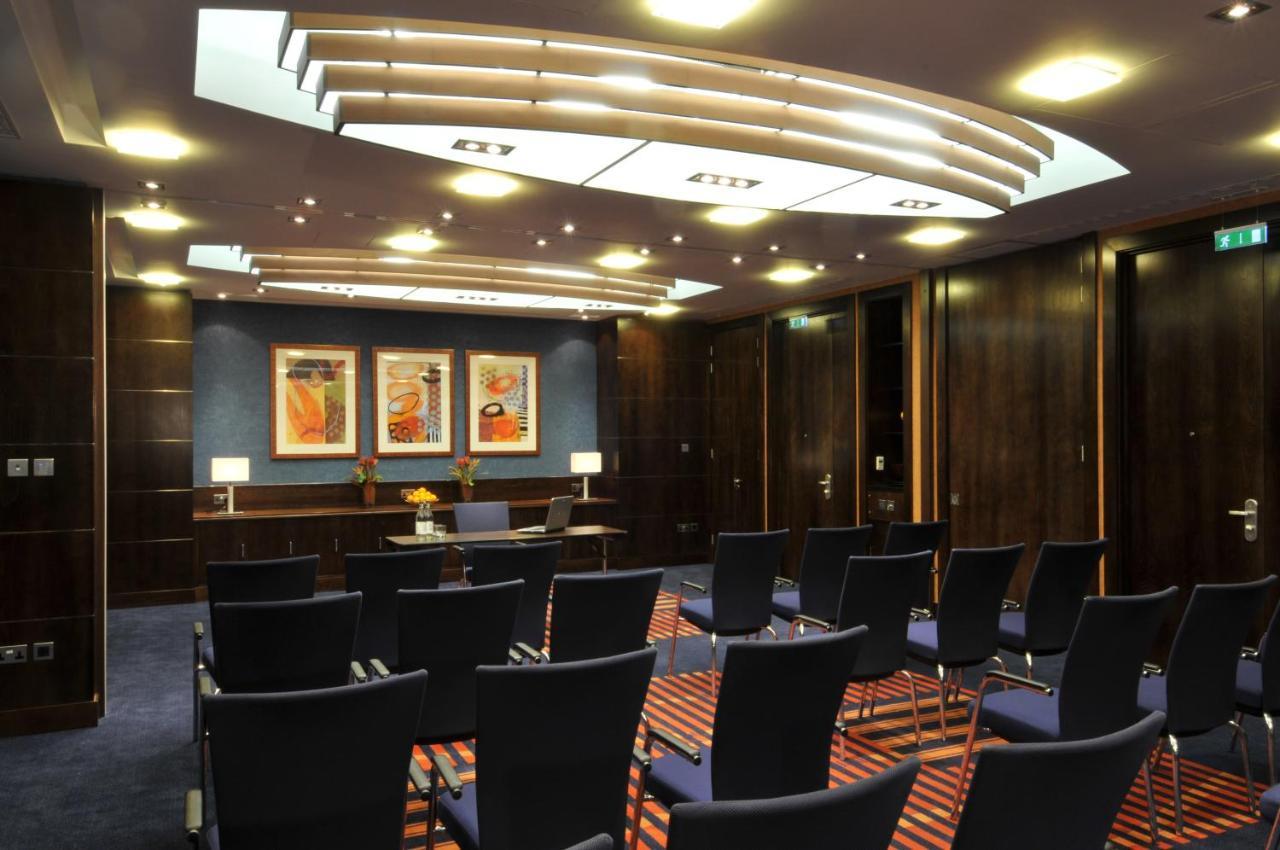 Crowne Plaza London - Gatwick Airport By Ihg Hotel Crawley  Exterior foto
