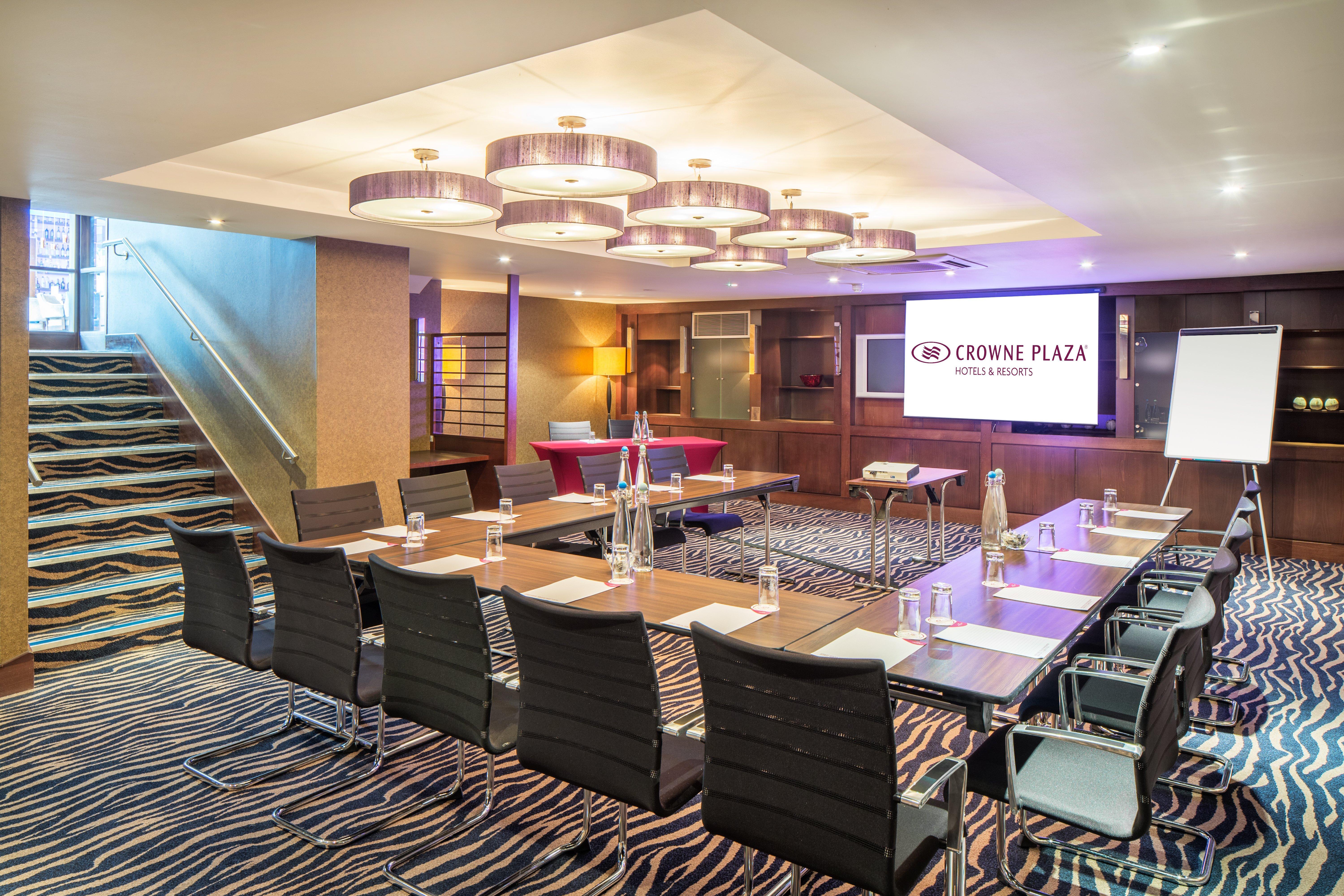 Crowne Plaza London - Gatwick Airport By Ihg Hotel Crawley  Exterior foto