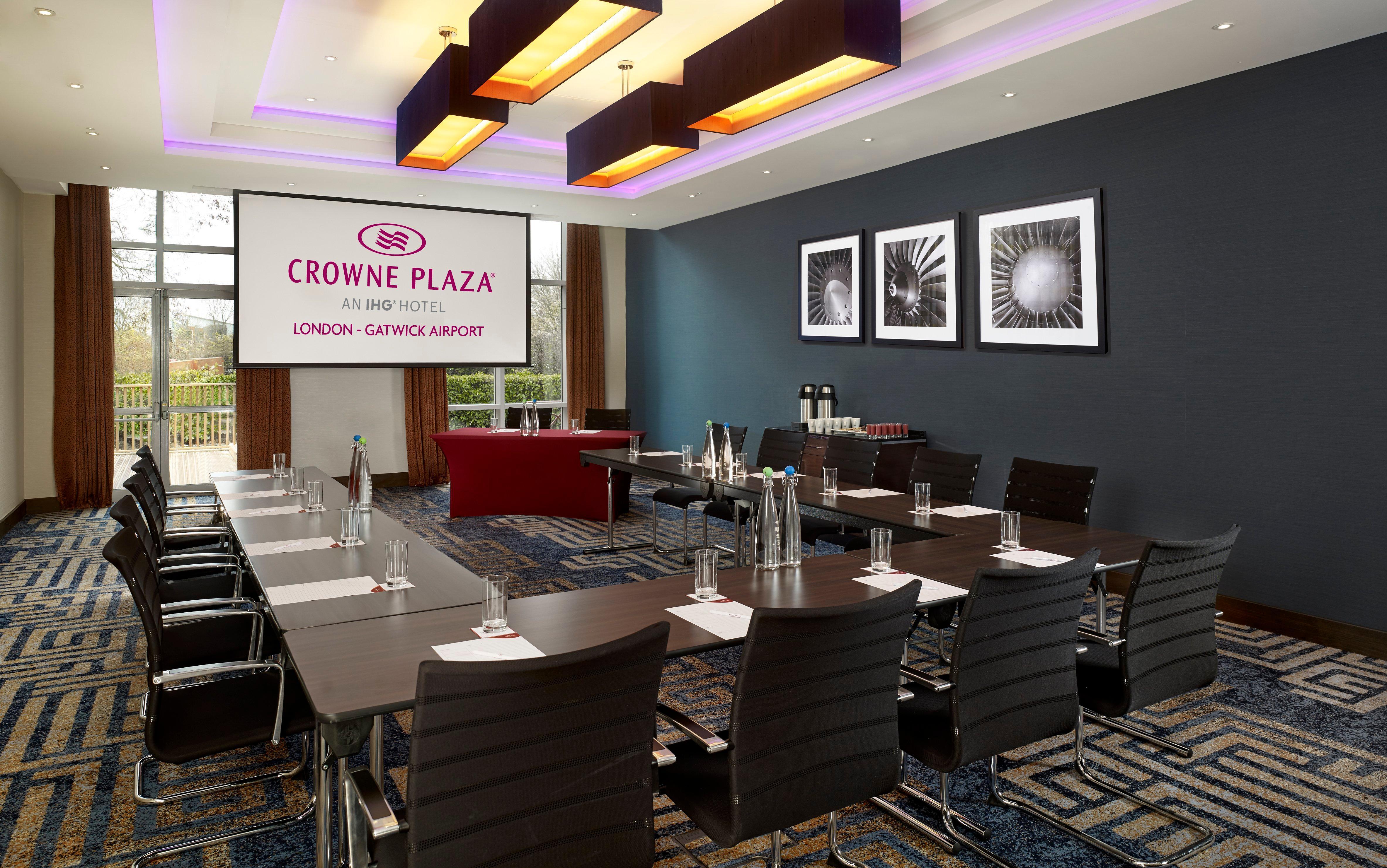 Crowne Plaza London - Gatwick Airport By Ihg Hotel Crawley  Exterior foto