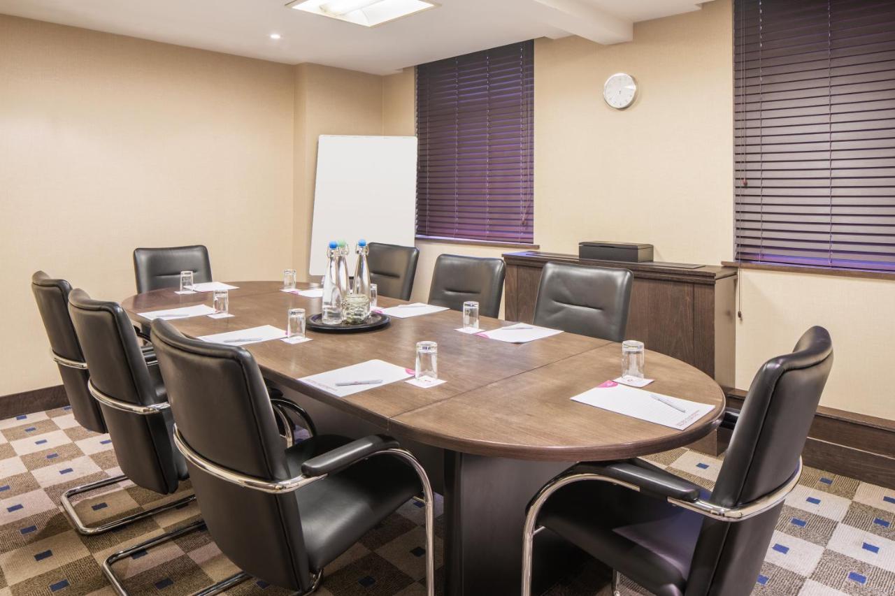 Crowne Plaza London - Gatwick Airport By Ihg Hotel Crawley  Exterior foto