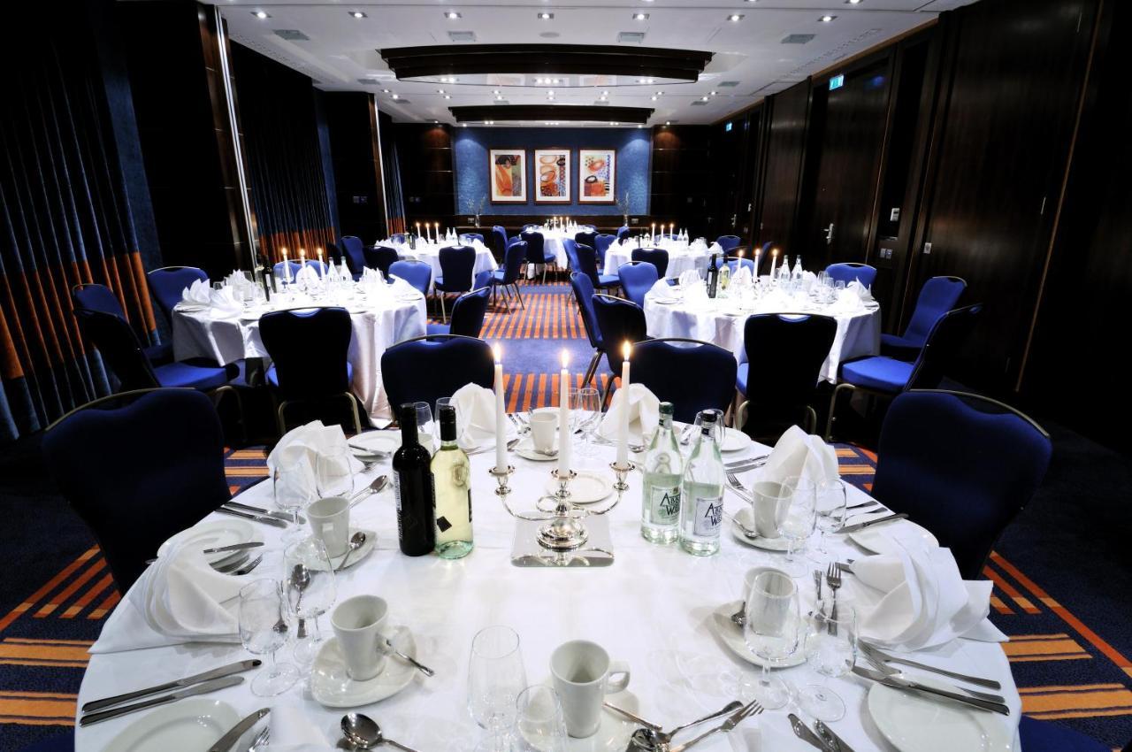 Crowne Plaza London - Gatwick Airport By Ihg Hotel Crawley  Exterior foto